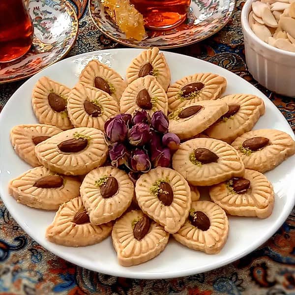 طرز تهیه شیرینی رویال کاملا خانگی با طعم نسکافه