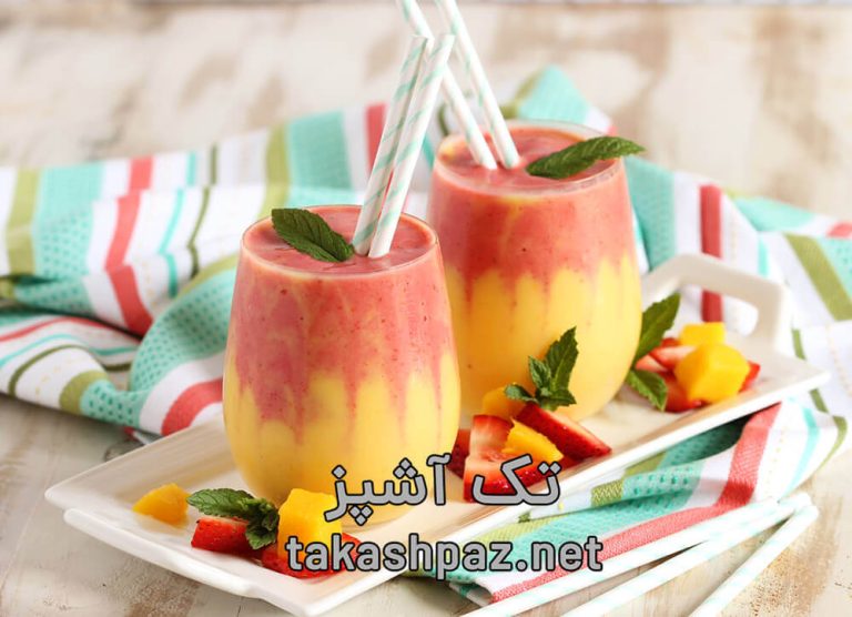 طرز تهیه اسموتی توت فرنگی و انبه