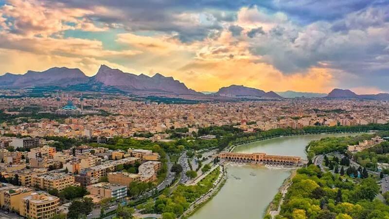 بهترین زمان سفر به اصفهان چه موقع است؟ 1 بهترین زمان سفر به اصفهان