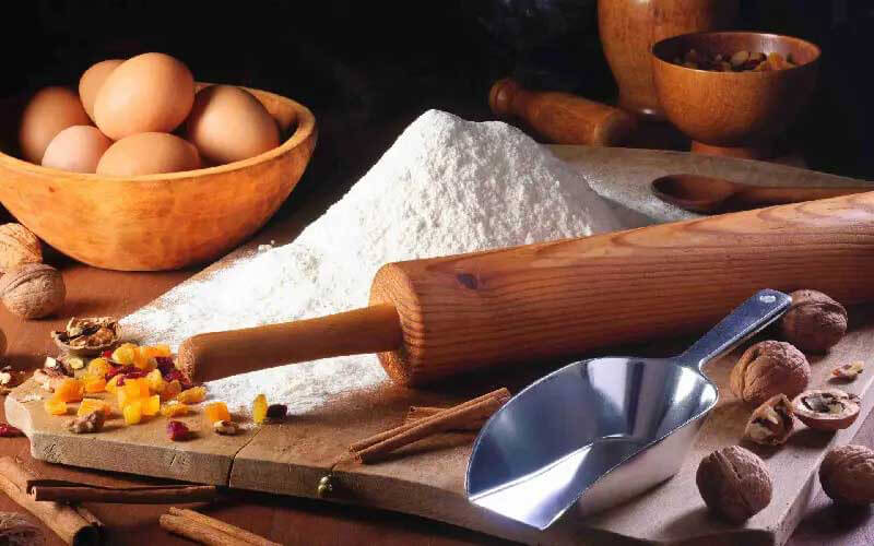 با این ابزارهای قنادی، شیرینیپزی را به سطحی جدید ببرید! 2 ابزارهای قنادی وسایل کیک پزی و شیرینی پزی