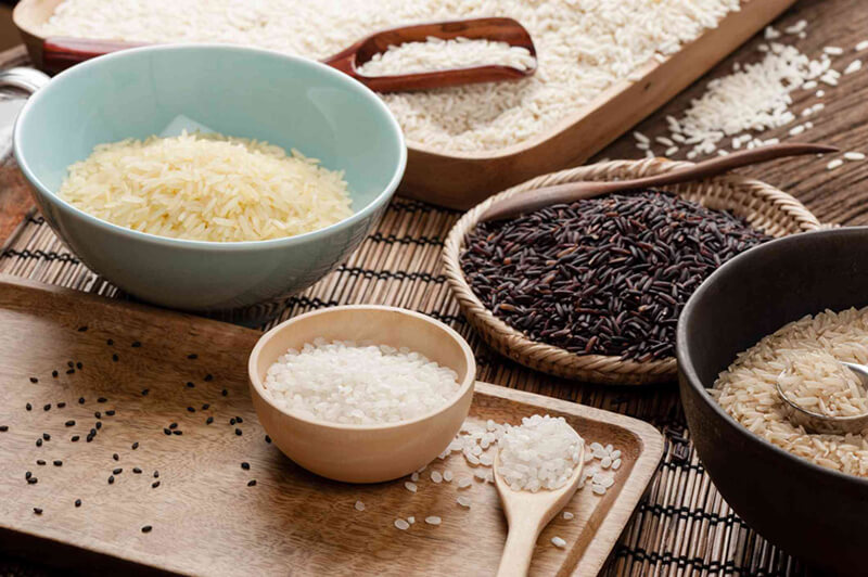 کمک به عضله‌سازی یکی از خواص برنج