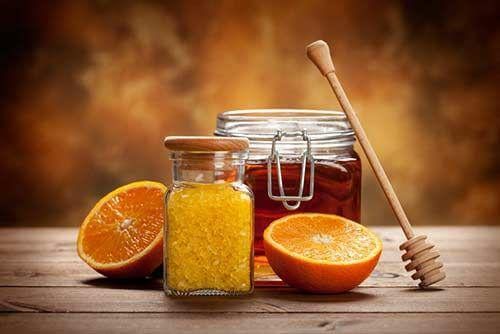 جلوگیری از سرما خوردگی پاییزی با معجون پرتقال و عسل| مجله سلامتی تک آشپز